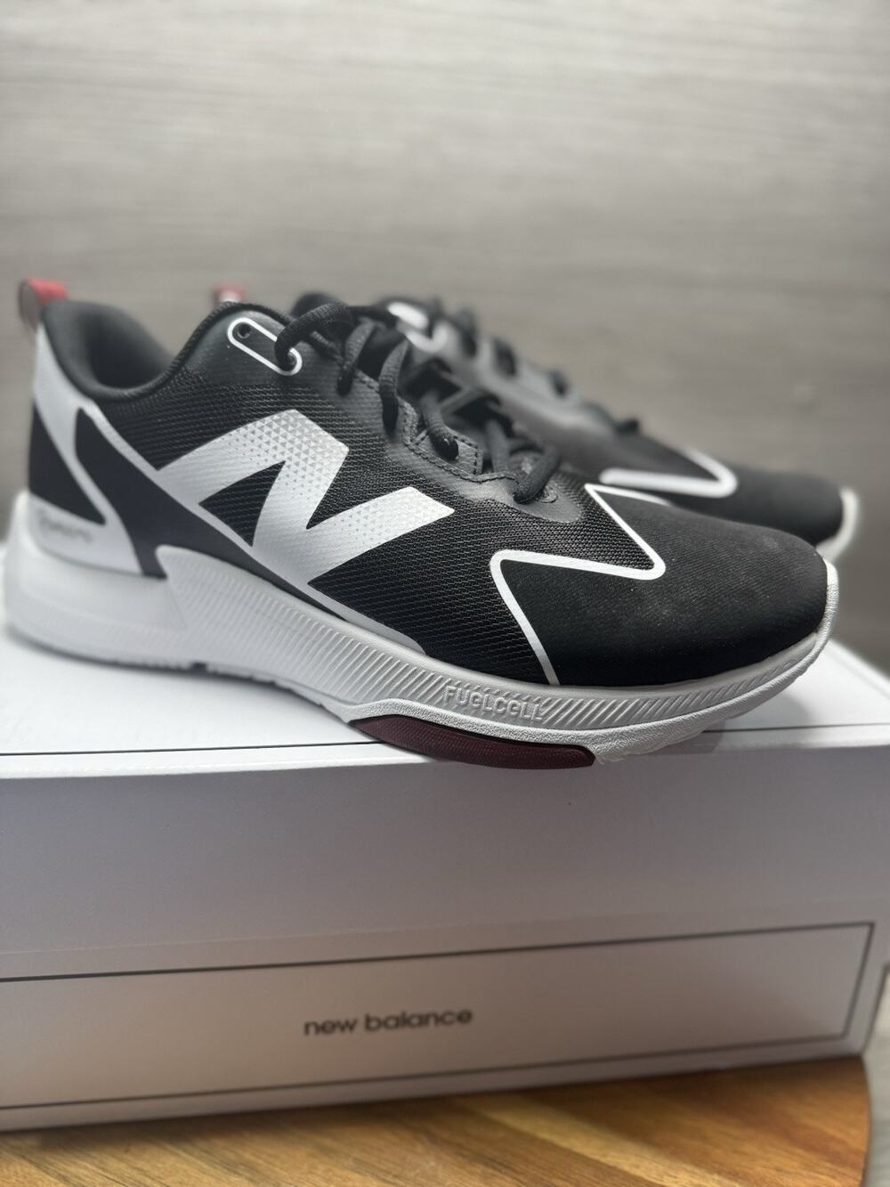 Women 9.5 New Balance FuelCell Romero Duo Trainer